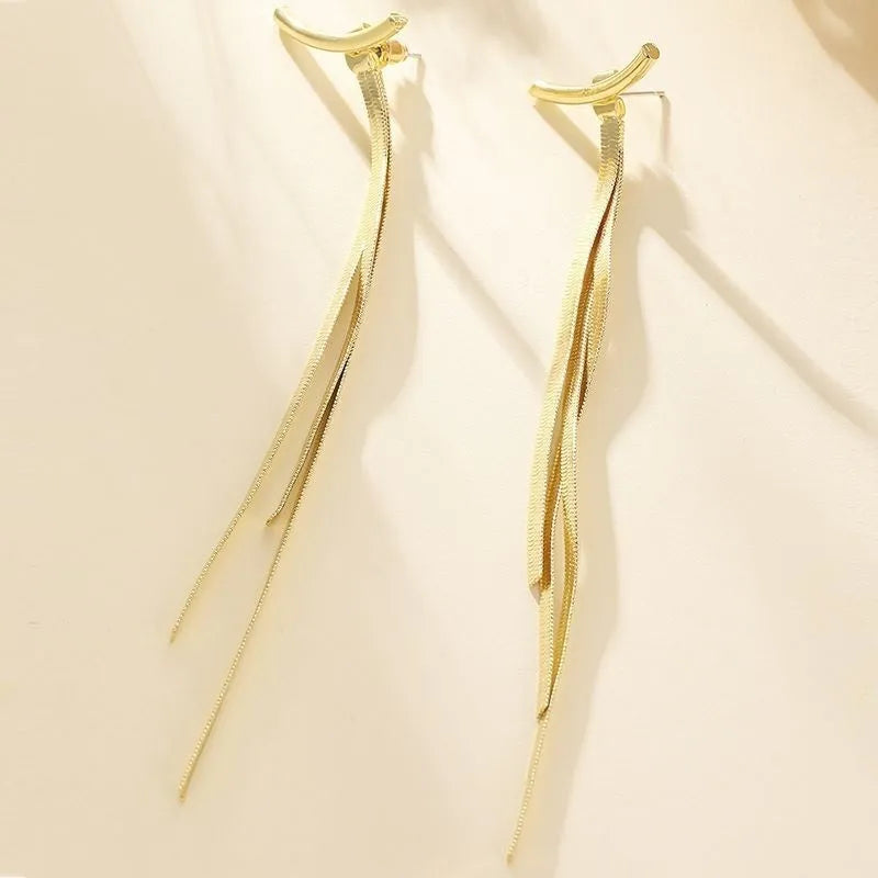 Vv- American Foundations Collection: Liberty's Echo Tassel Earrings - Chic Rebellion, Timeless Elegance - vannveld
