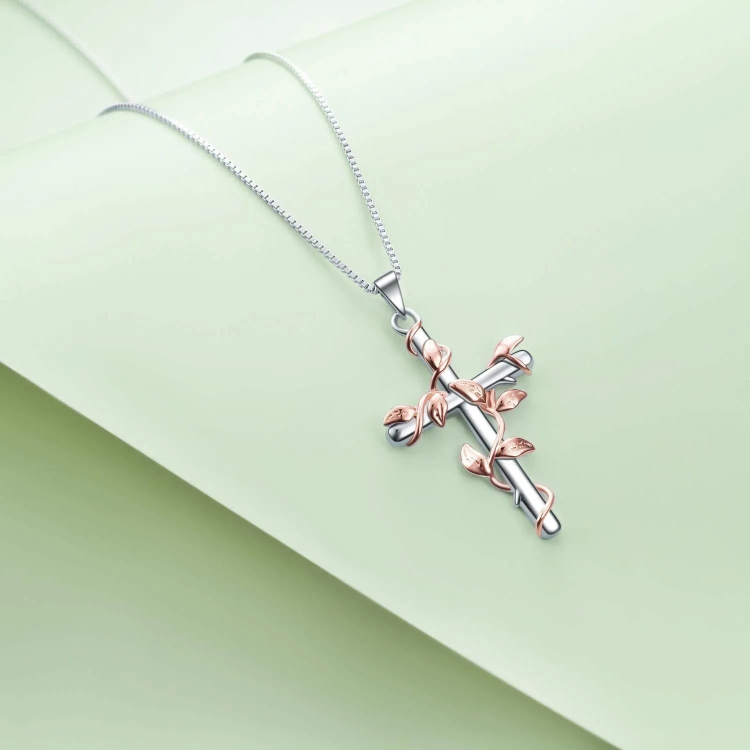 Vv- American Foundations Collection: Liberty's Bloom - Sterling Silver Rose Cross Pendant, Echoing Revolutionary Spirit - vannveld