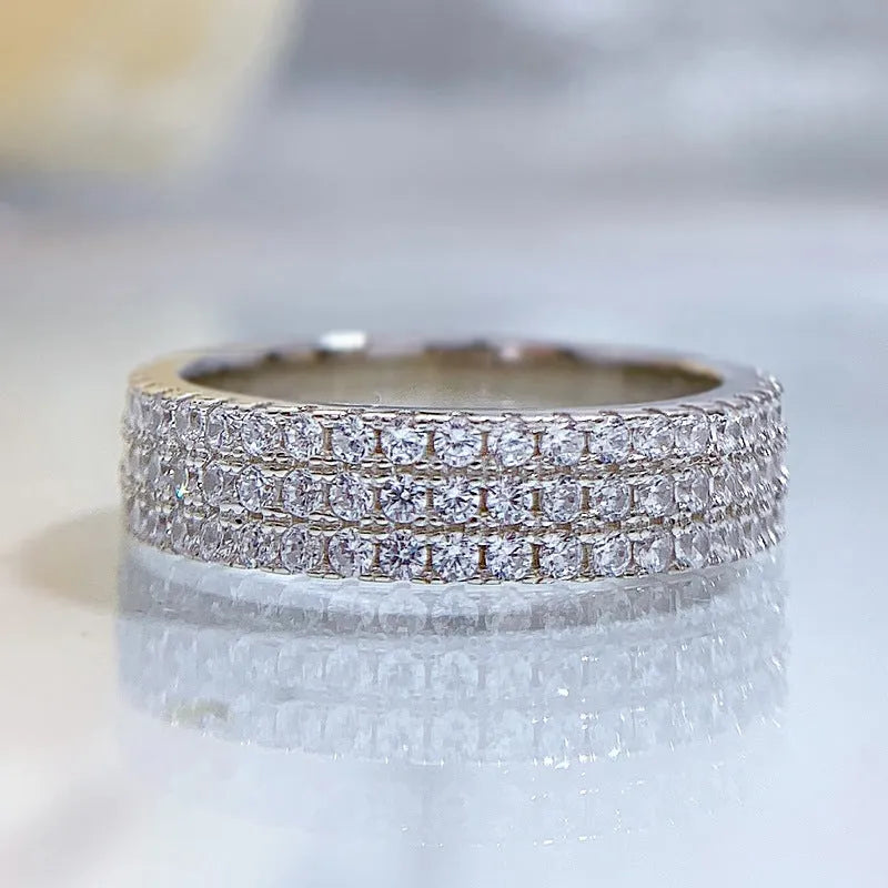 Vv- American Foundations Collection: Liberty's Elegance Three-Row Diamond Ring - vannveld