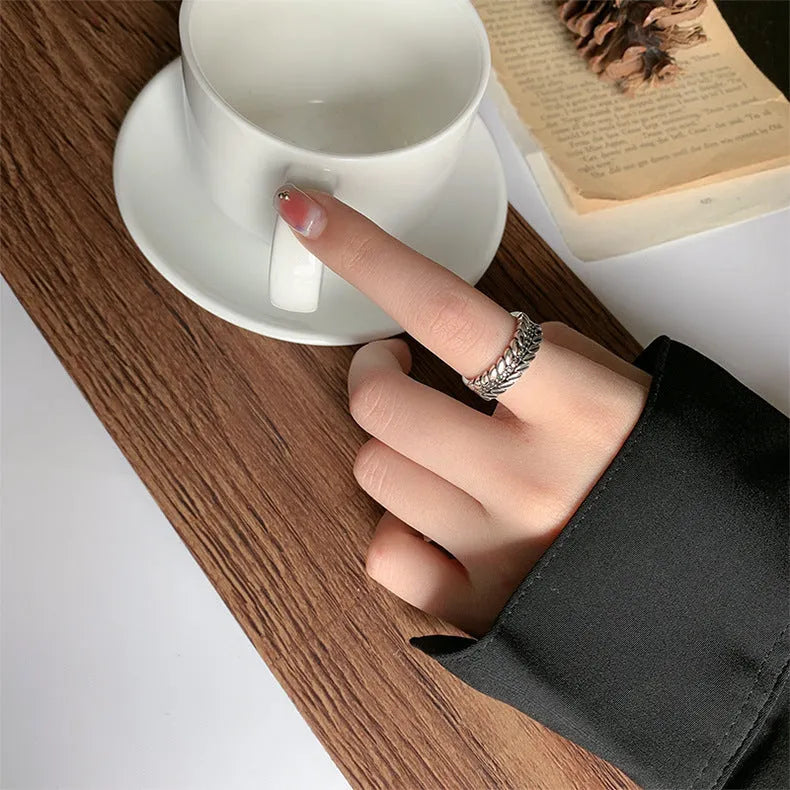 Vv- American Foundations Collection: Liberty's Harvest Ring - Sterling Silver Wheat Sheaf with Radiant Gems - vannveld