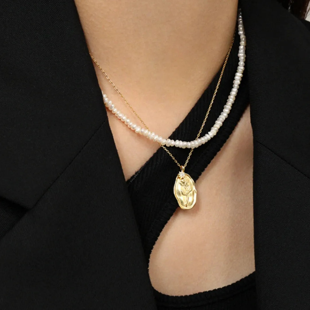 Vv- Birth of The National Anthem Collection: Victorious Dawn Geometric Rose Pendant - vannveld