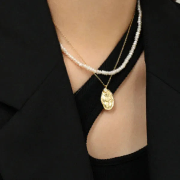 Vv- Birth of The National Anthem Collection: Victorious Dawn Geometric Rose Pendant - vannveld