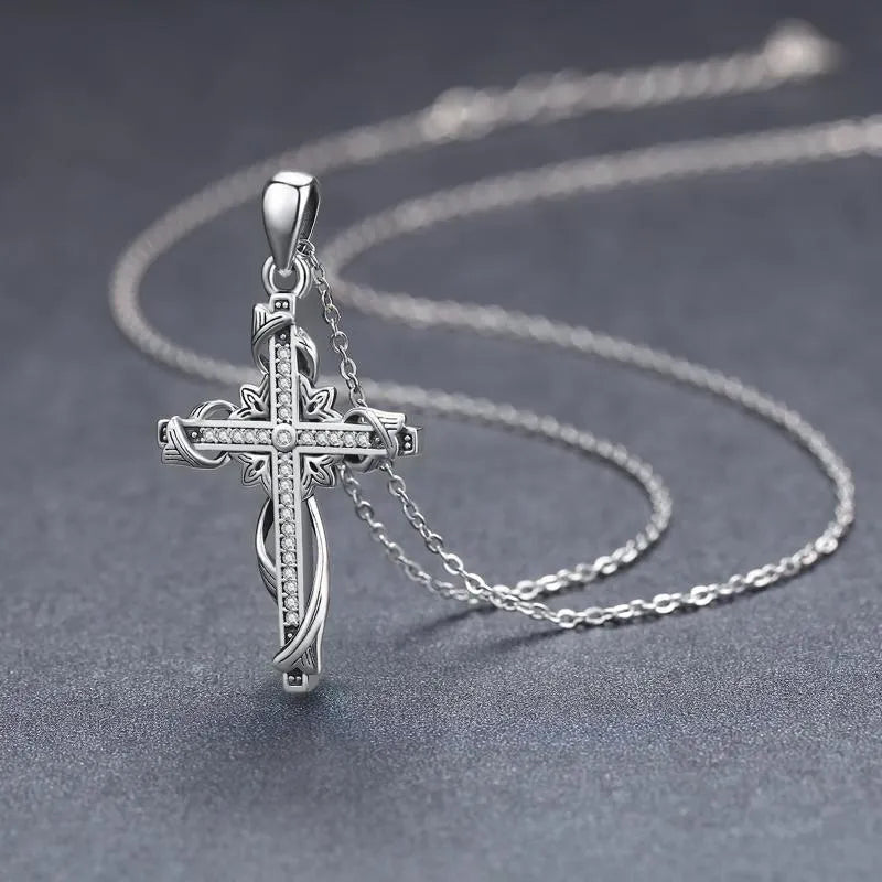 Vv- Heritage and Honor Collection: Timeless 925 Sterling Silver Cross Pendant, Celebrating Faith's Legacy - vannveld