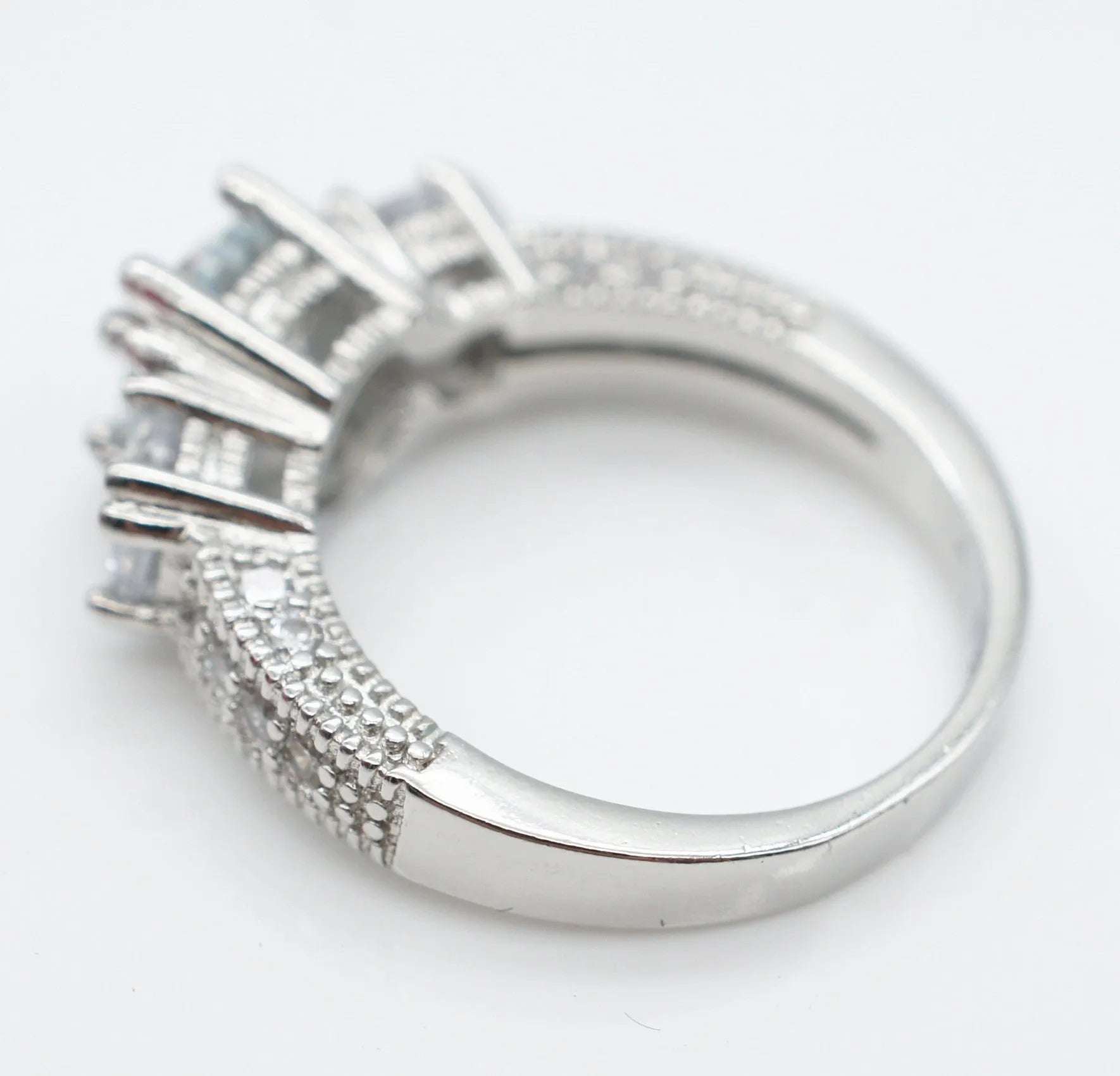 Vv- Modern Era Collection: Digital Age Precision-Cut Triple Gemstone Ring with Zircon Inlay - vannveld