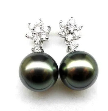 Vv- Modern Era Collection: Minimalist Legacy Black Pearl Earrings, Contemporary Luxury Embracing Global Sophistication - vannveld