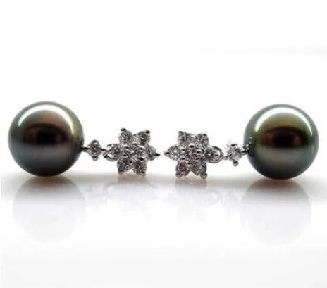 Vv- Modern Era Collection: Minimalist Legacy Black Pearl Earrings, Contemporary Luxury Embracing Global Sophistication - vannveld