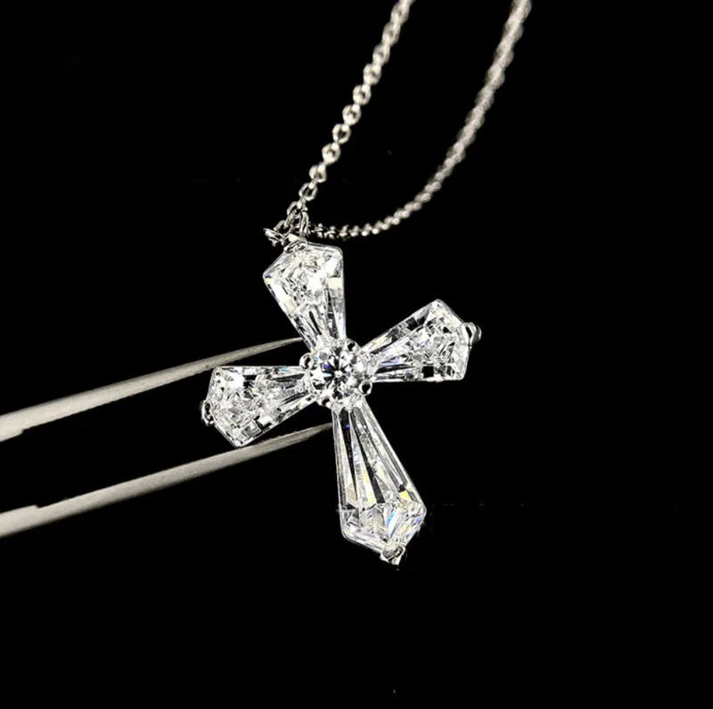 Vv- The American Diamond Collection - Space Age Innovation Meets Sterling Silver Floral Diamond Necklace - vannveld