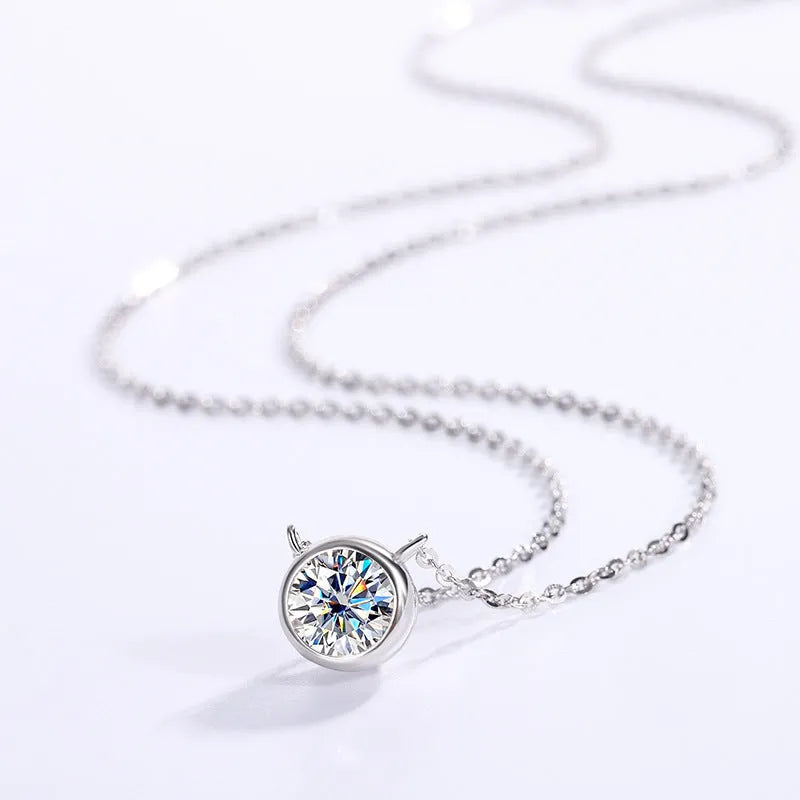Vv- The Stellar Legacy Collection - 1893 Nobel Laureate's Space-Born Moissanite Necklace: Celestial Brilliance Perfected - vannveld