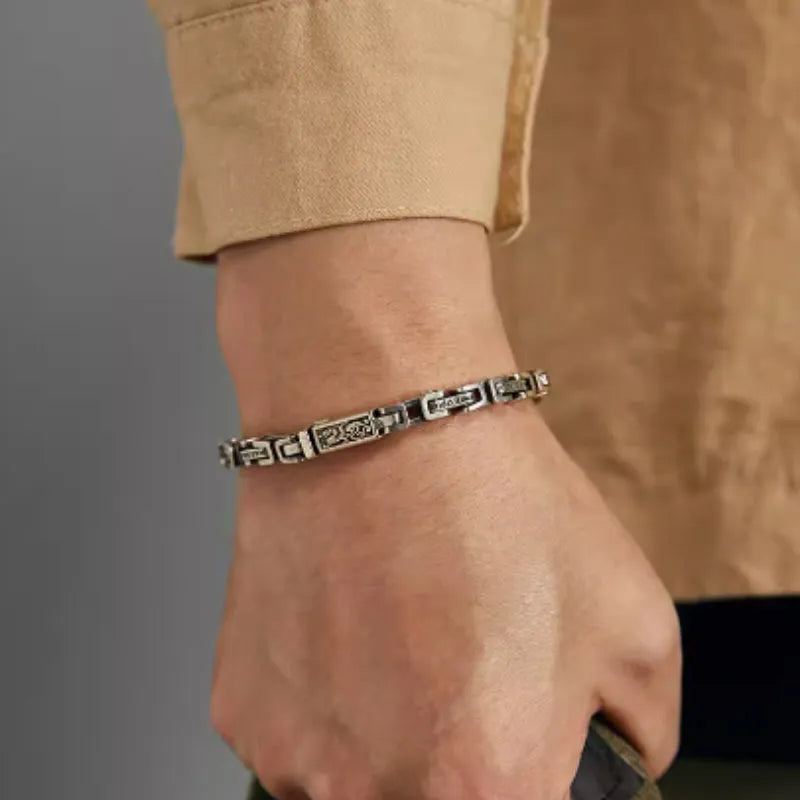 Vv- World War I and II - The Yanks Are Coming - Tribute Collection: Sterling Silver Victory Mantra Bracelet, Honoring Wartime Troop Transport Legacy - vannveld